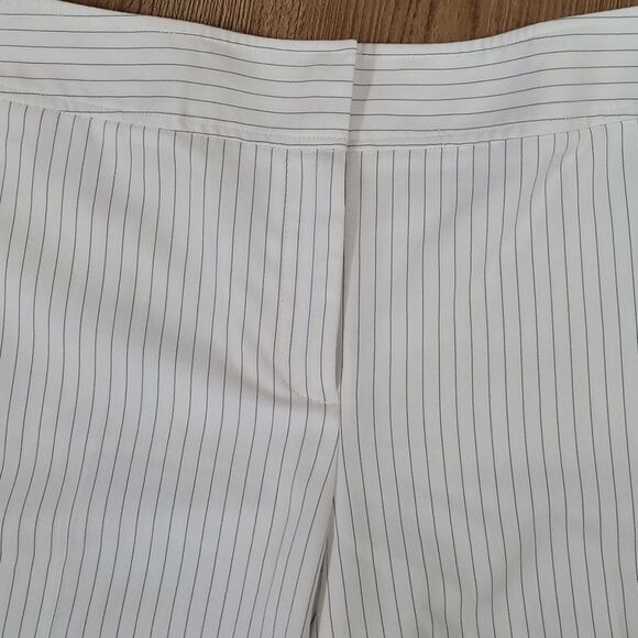🔹️Apt 9 White Pinstripe Ava Cuffed Dressy Shorts Size 14 - Picture 4 of 9